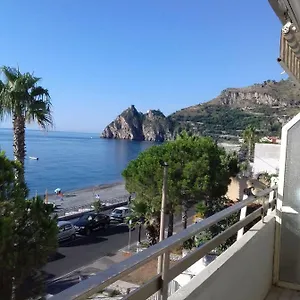 https://casa-ilaria-santalessio-siculo.sicilyhotelsitaly.net